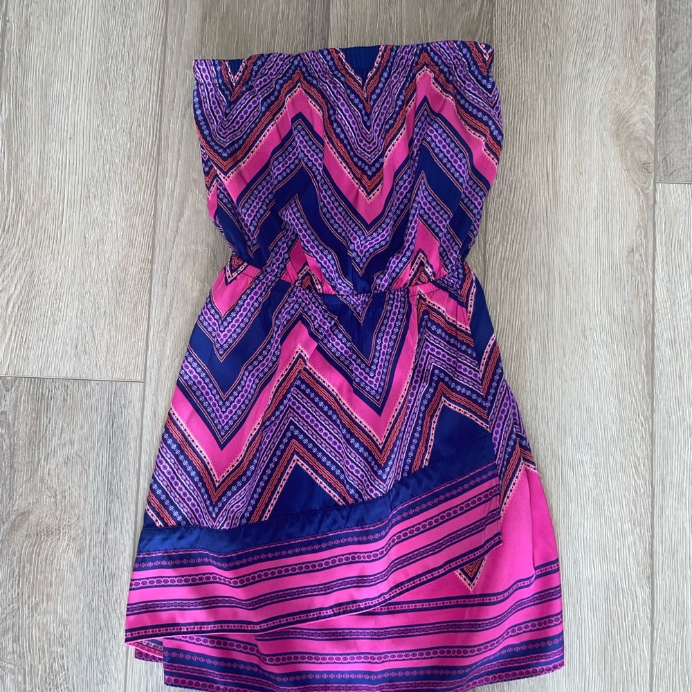 Express Dress - Picture 2 of 4